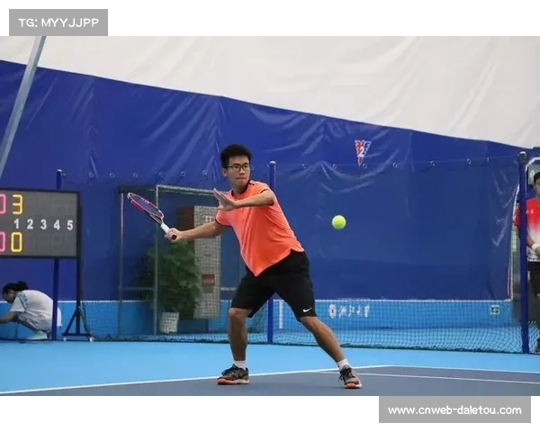 世界软式网球锦标赛：泰国混双组合默契配合，网前截击得分